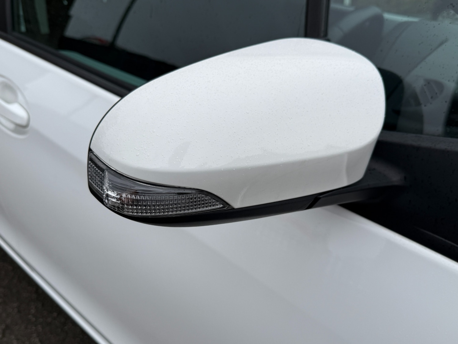 Used Toyota Yaris 2014 for sale - 77487329: Photo 39