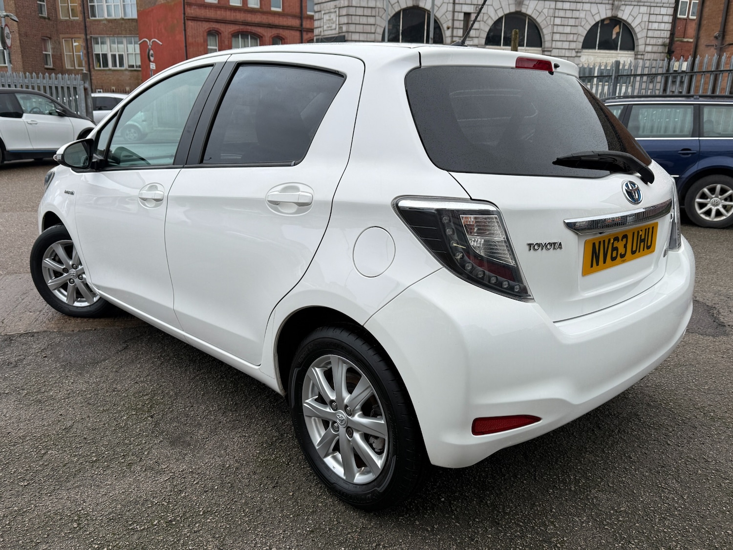 Used Toyota Yaris 2014 for sale - 77487329: Photo 4