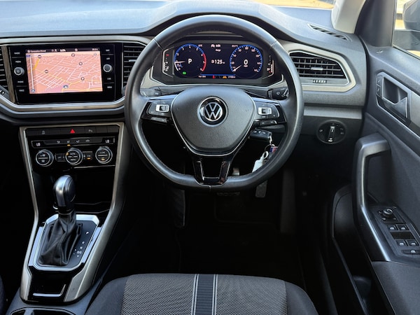 Used Volkswagen T-Roc 2021 for sale - 75672853: Photo 12
