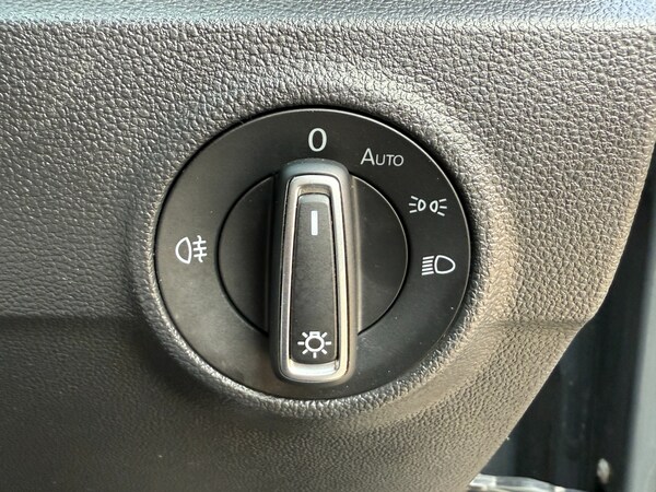 Used Volkswagen T-Roc 2021 for sale - 75672853: Photo 22