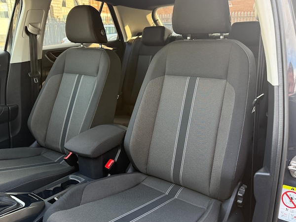 Used Volkswagen T-Roc 2021 for sale - 75672853: Photo 8