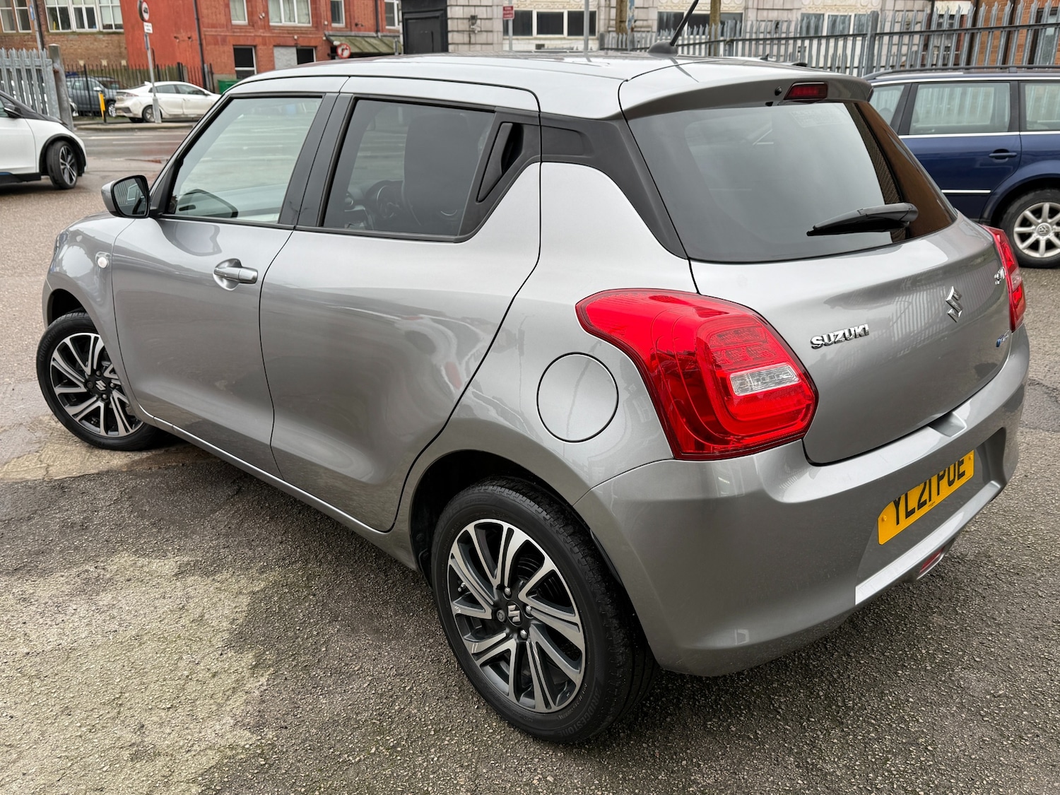 Used Suzuki Swift 2021 for sale - 77606715: Photo 4