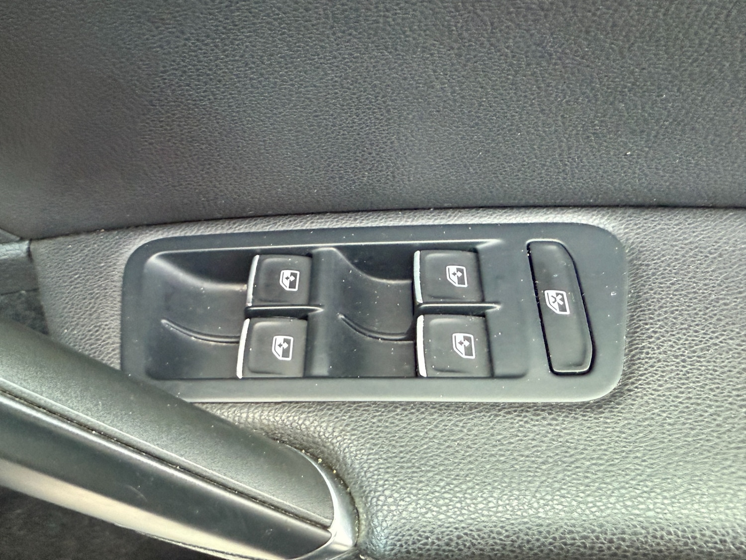 Used Volkswagen Golf 2018 for sale - 77045412: Photo 29