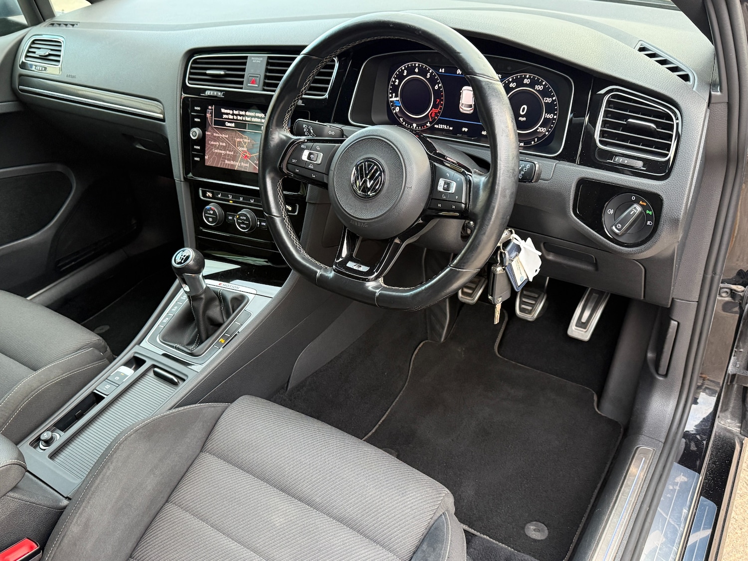 Used Volkswagen Golf 2018 for sale - 77045412: Photo 5