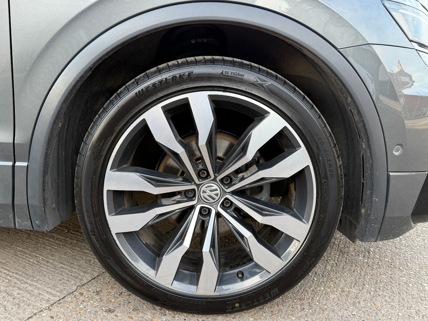 Used Volkswagen Tiguan 2020 for sale - 77653196: Photo 35