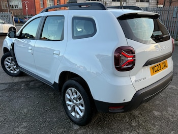 Used Dacia Duster 2023 for sale - 77261890: Photo