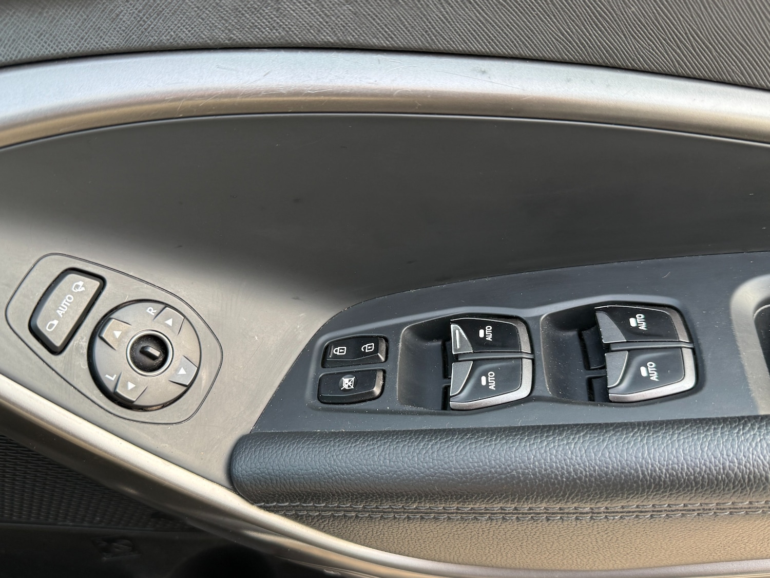 Used Hyundai Santa Fe 2017 for sale - 77776568: Photo 22