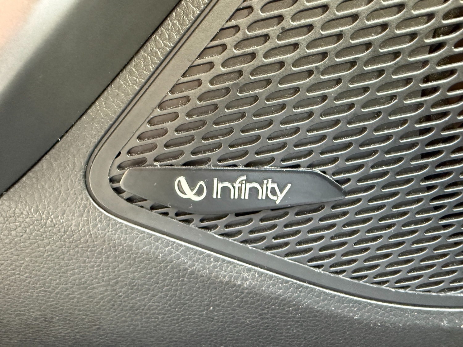 Used Hyundai Santa Fe 2017 for sale - 77776568: Photo 26