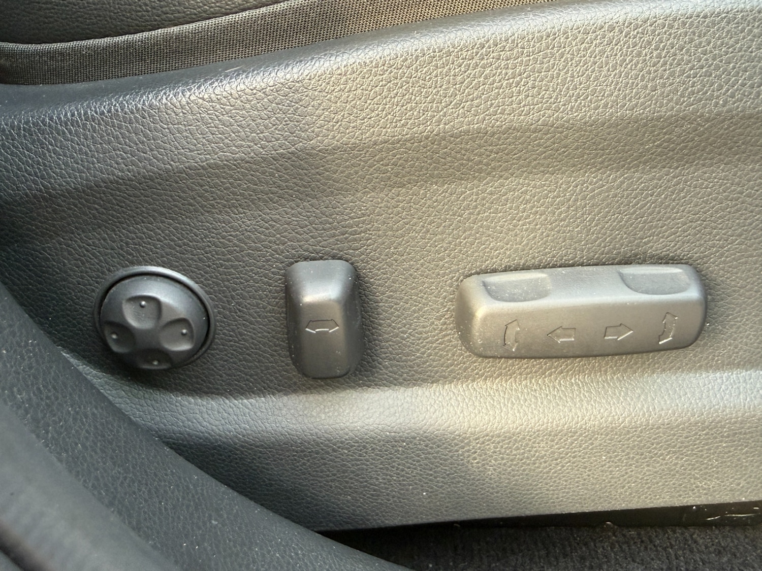 Used Hyundai Santa Fe 2017 for sale - 77776568: Photo 39