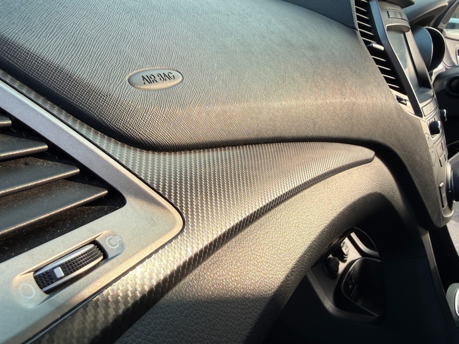 Used Hyundai Santa Fe 2017 for sale - 77776568: Photo 43