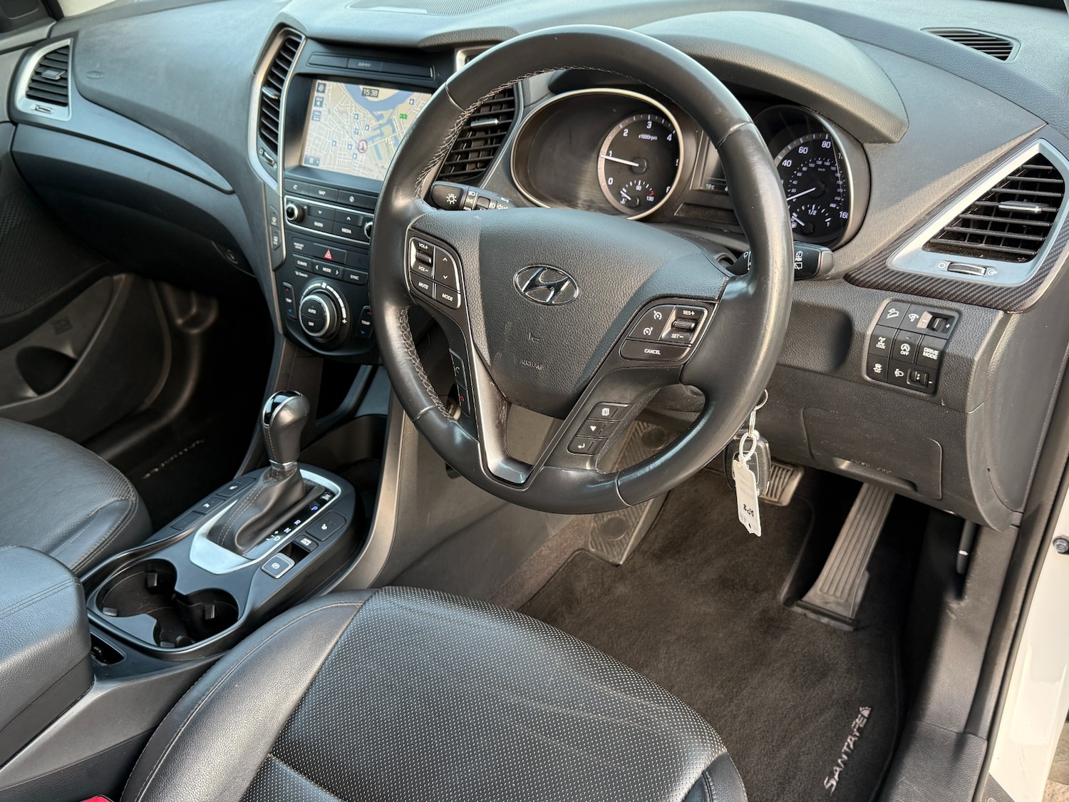 Used Hyundai Santa Fe 2017 for sale - 77776568: Photo 5