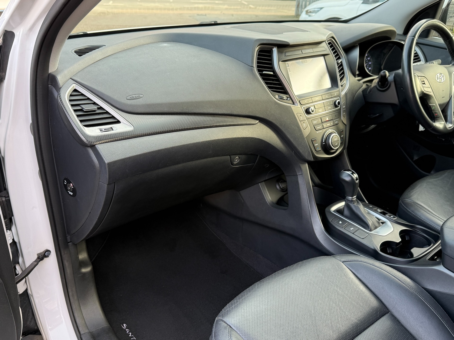 Used Hyundai Santa Fe 2017 for sale - 77776568: Photo 7