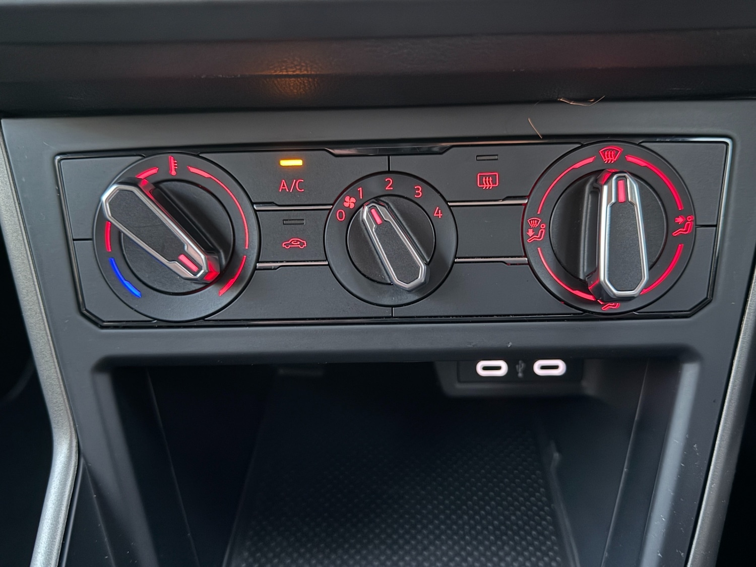 Used Volkswagen Polo 2021 for sale - 77124270: Photo 14