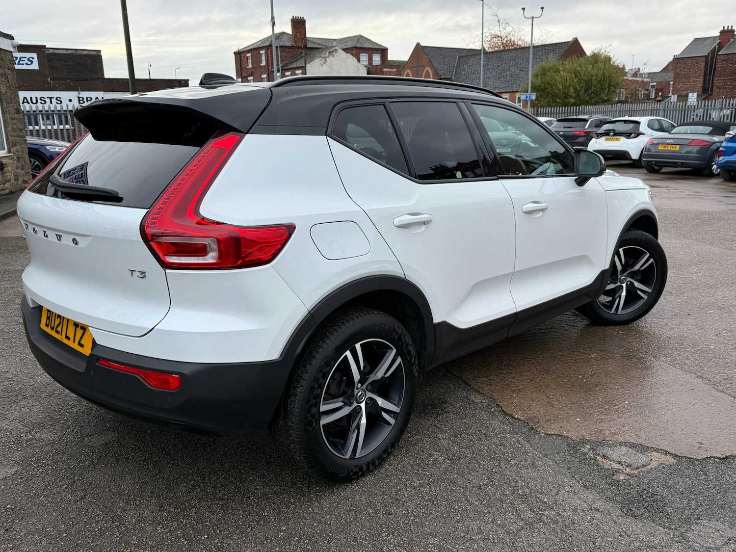Used Volvo XC40 2021 for sale - 76449337: Photo 3