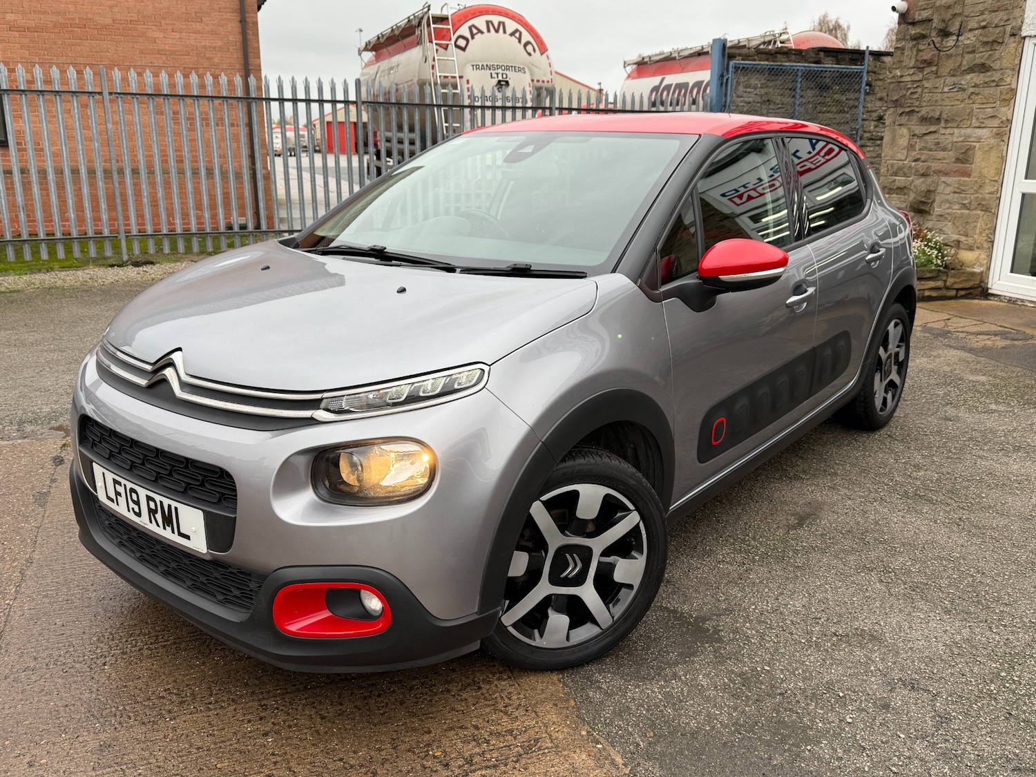 Used Citroen C3 2019 for sale - 76553913: Photo 2