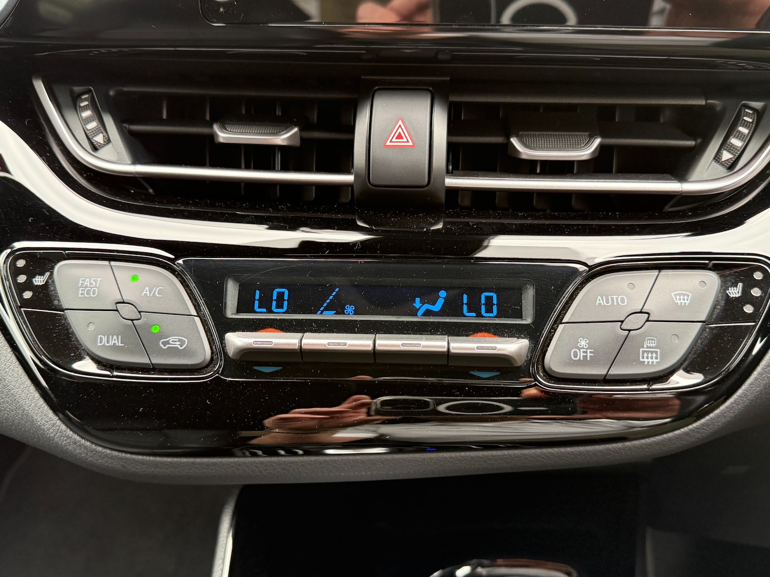 Used Toyota C-HR 2020 for sale - 76101165: Photo 17