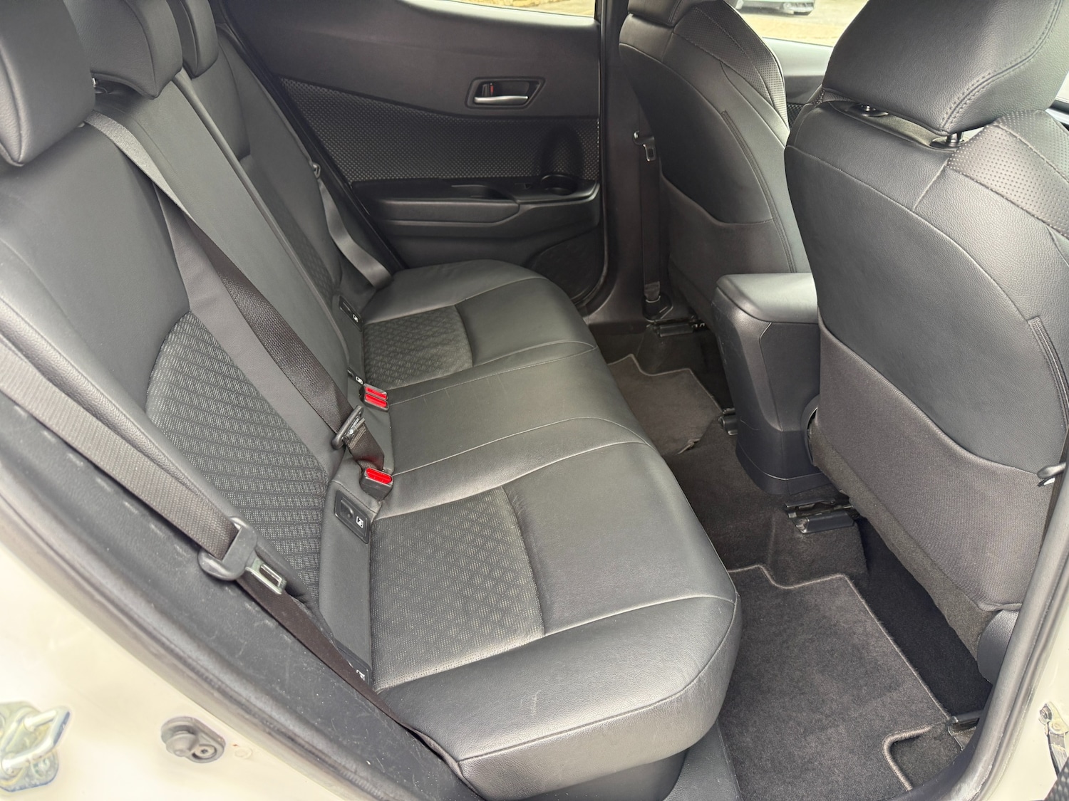 Used Toyota C-HR 2020 for sale - 76101165: Photo 19