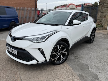 Used Toyota C-HR 2020 for sale - 76101165: Photo