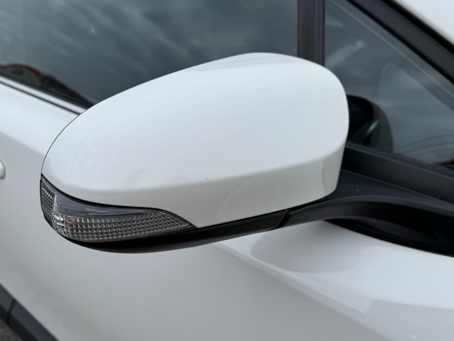 Used Toyota C-HR 2020 for sale - 76101165: Photo 37