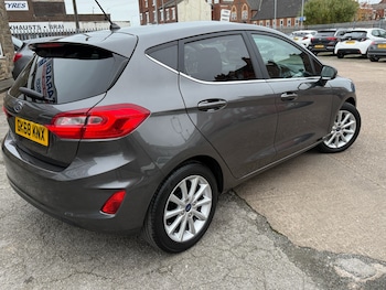 Used Ford Fiesta 2018 for sale - 76415318: Photo