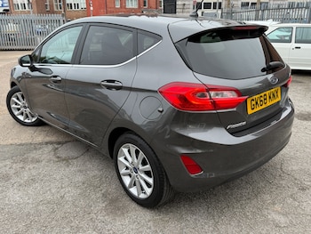 Used Ford Fiesta 2018 for sale - 76415318: Photo