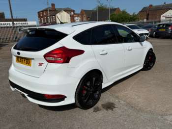 Used Ford Focus 2015 for sale - 74952914: Photo