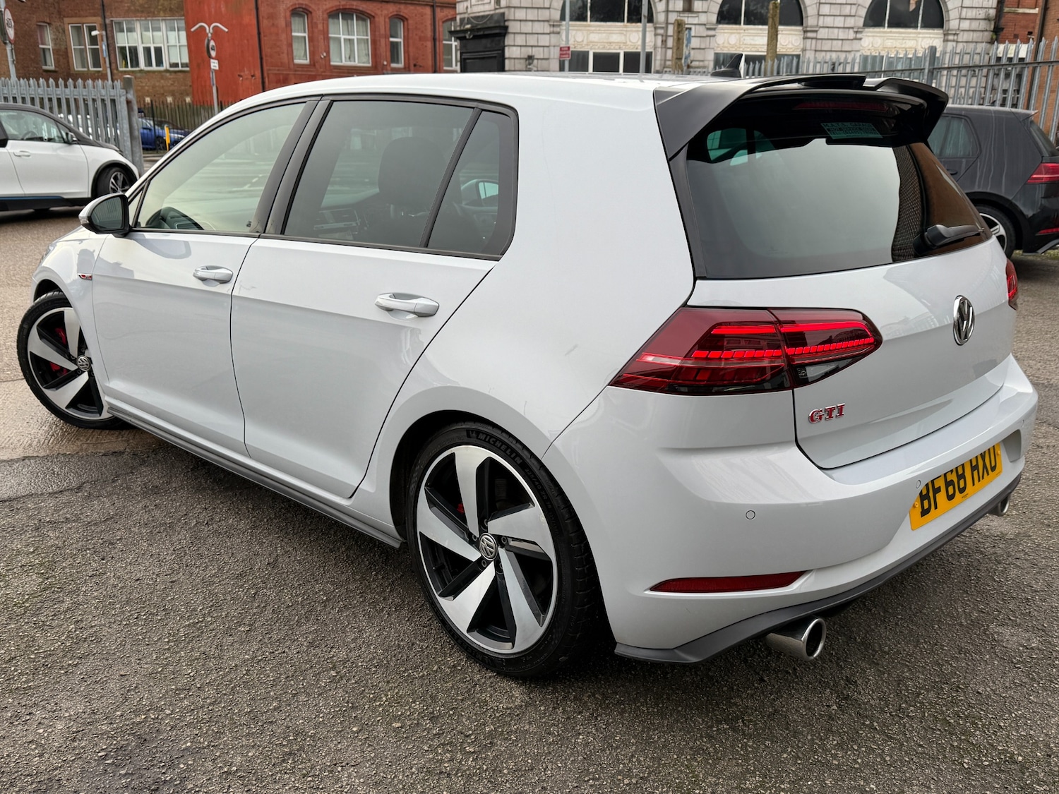 Used Volkswagen Golf 2018 for sale - 77170818: Photo 4