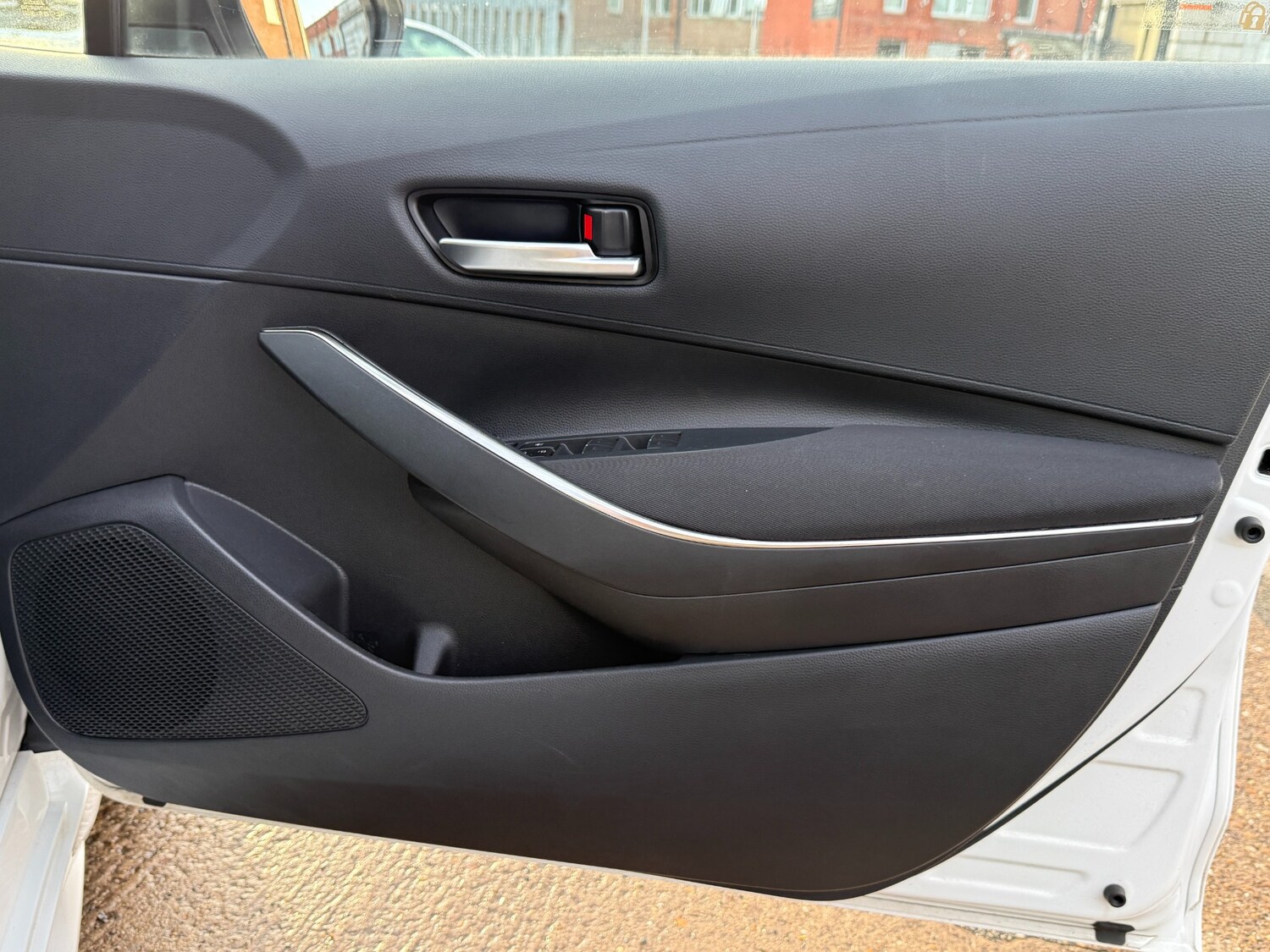 Used Toyota Corolla 2021 for sale - 75959360: Photo 41