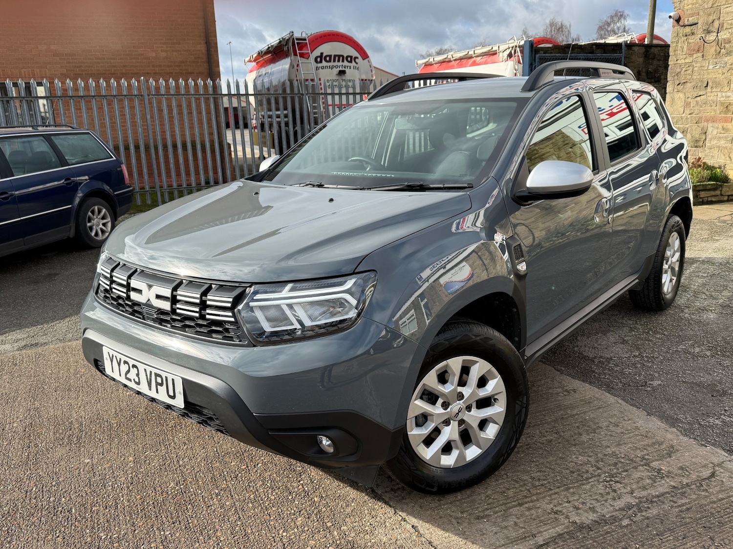 Used Dacia Duster 2023 for sale - 77568464: Photo 2