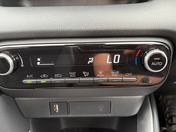 Used Toyota Yaris 2022 for sale - 75038249: Photo 14