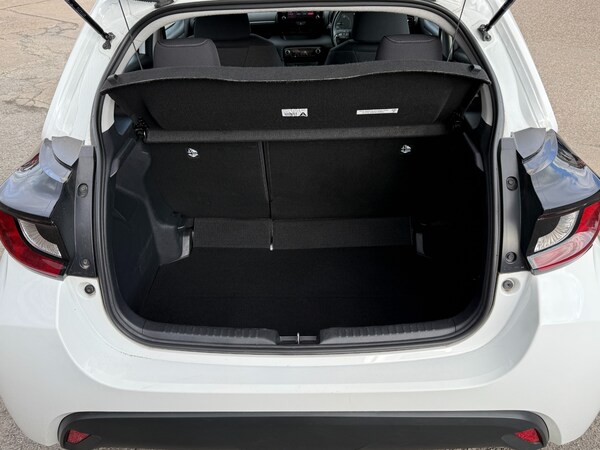 Used Toyota Yaris 2022 for sale - 75038249: Photo 18