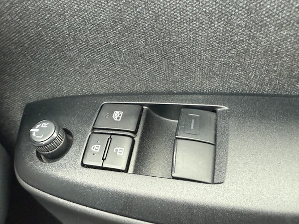 Used Toyota Yaris 2022 for sale - 75038249: Photo 20