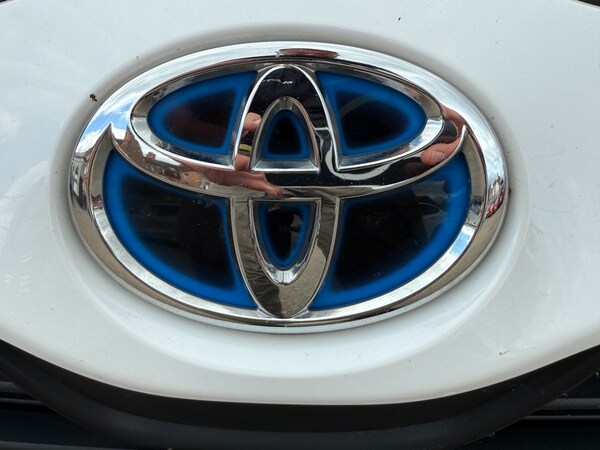 Used Toyota Yaris 2022 for sale - 75038249: Photo 32