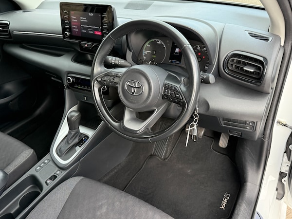 Used Toyota Yaris 2022 for sale - 75038249: Photo 5