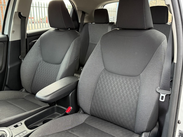 Used Toyota Yaris 2022 for sale - 75038249: Photo 8