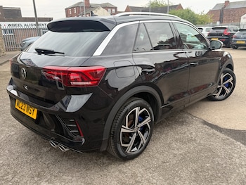 Used Volkswagen T-Roc 2023 for sale - 79416930: Photo