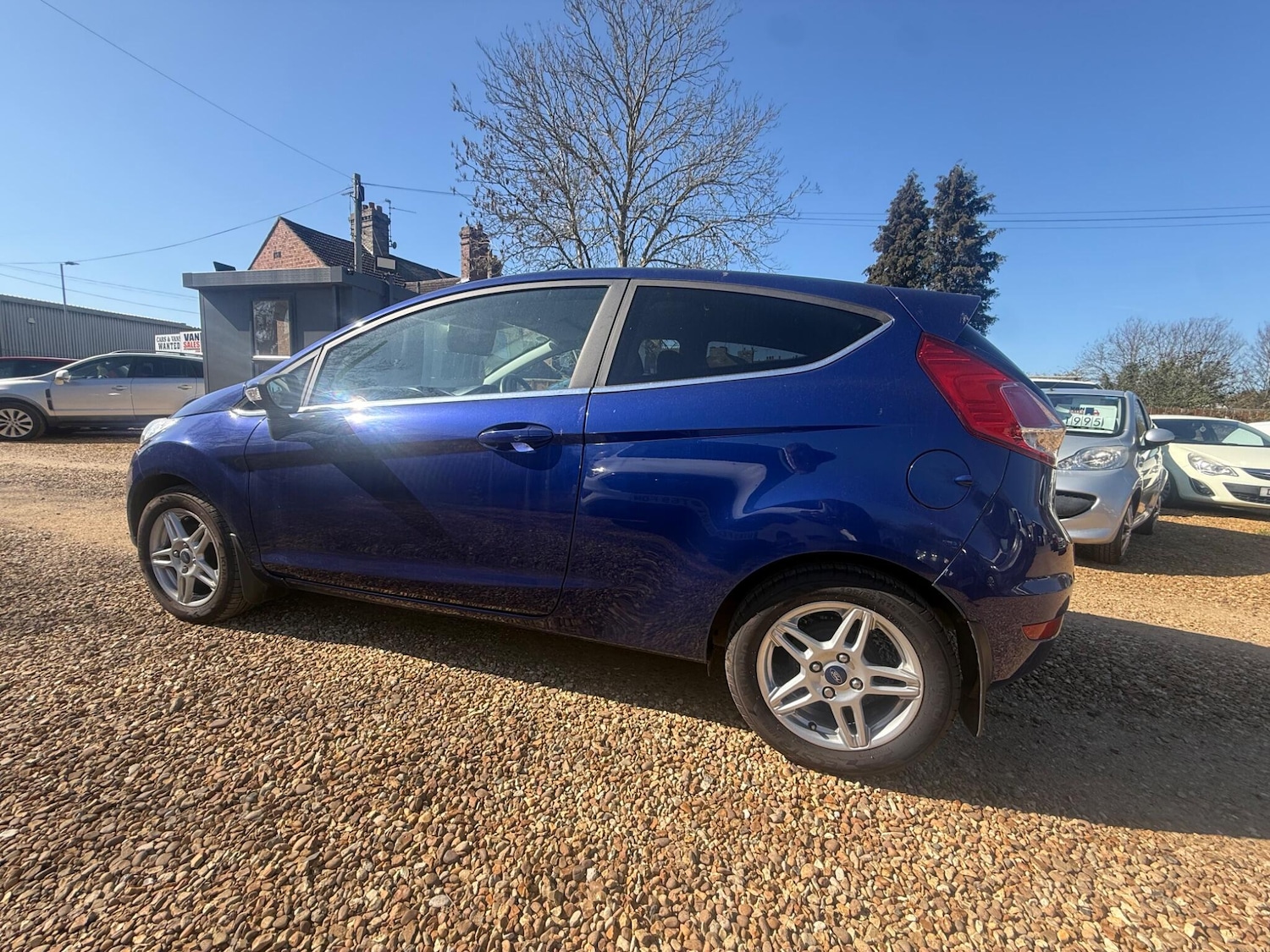 Used Ford Fiesta 2014 for sale - 77940325: Photo 5