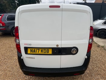 Used Vauxhall Combo 2017 for sale - 79497149: Photo