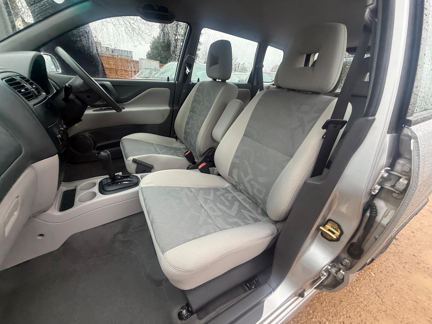 Used Mitsubishi Space Star 2003 for sale - 77574964: Photo 11