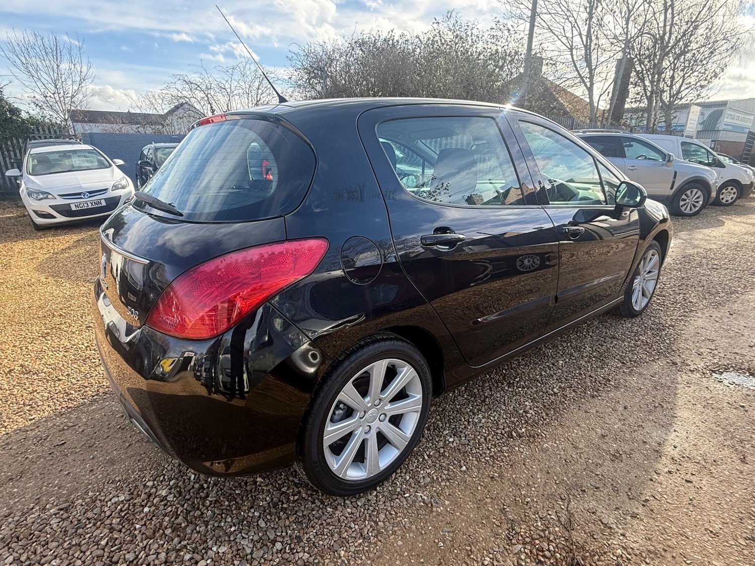 Used Peugeot 308 2012 for sale - 77658004: Photo 7