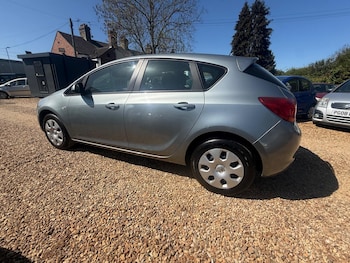 Used Vauxhall Astra 2012 for sale - 77824869: Photo