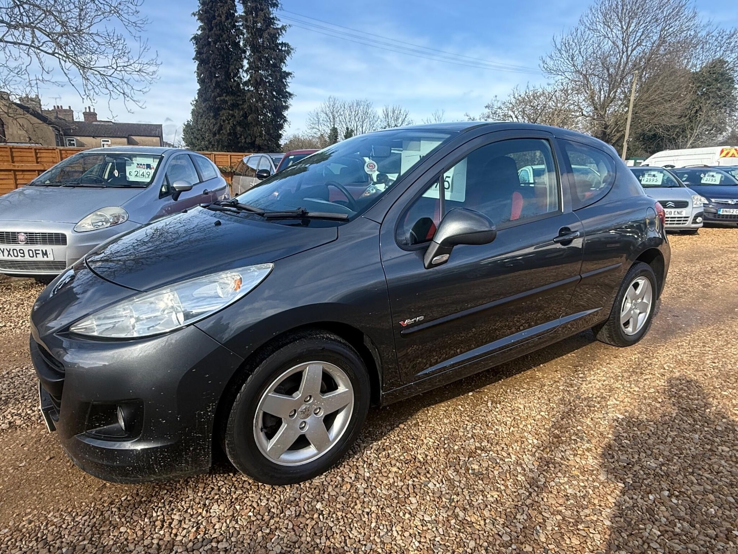 Used Peugeot 207 2010 for sale - 77658329: Photo 2