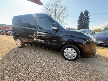 Used Vauxhall Combo 2017 for sale - 77696144: Photo