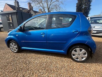 Used Toyota AYGO 2009 for sale - 77883472: Photo