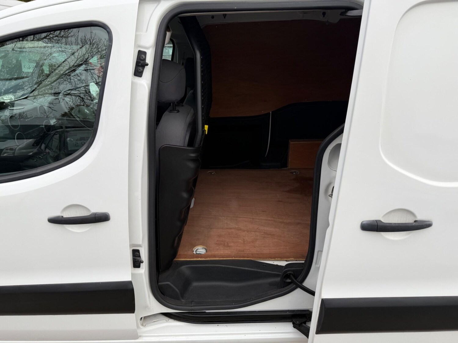 Used Peugeot Partner 2013 for sale - 77574611: Photo 10