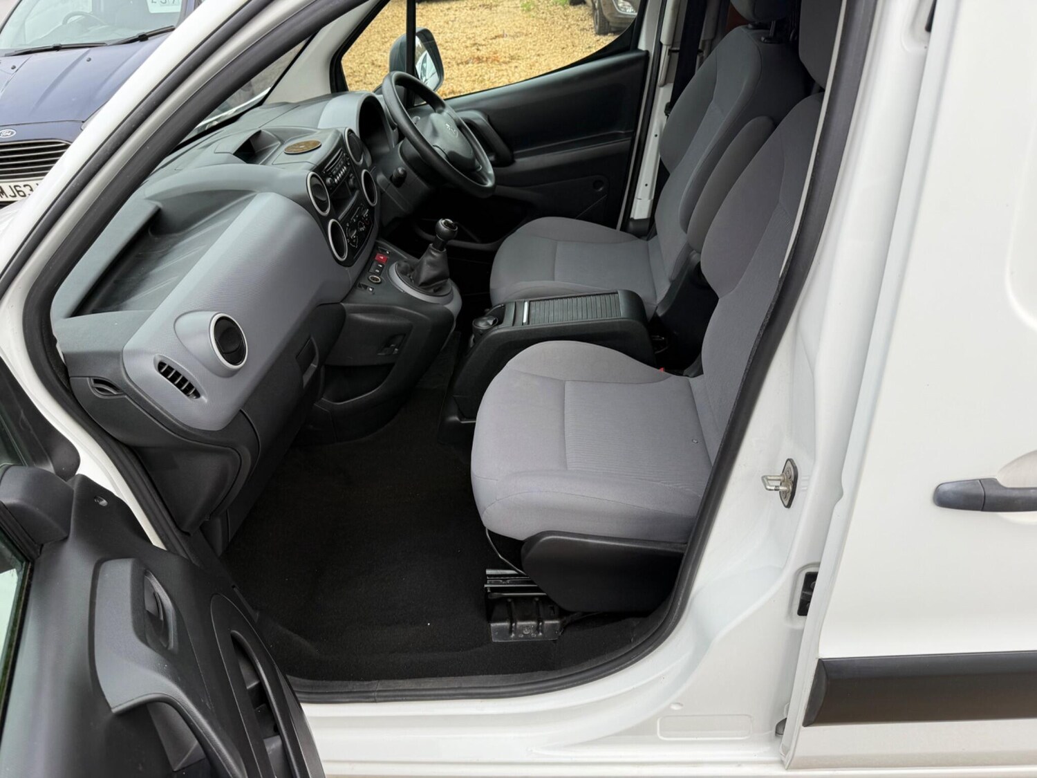 Used Peugeot Partner 2013 for sale - 77574611: Photo 11