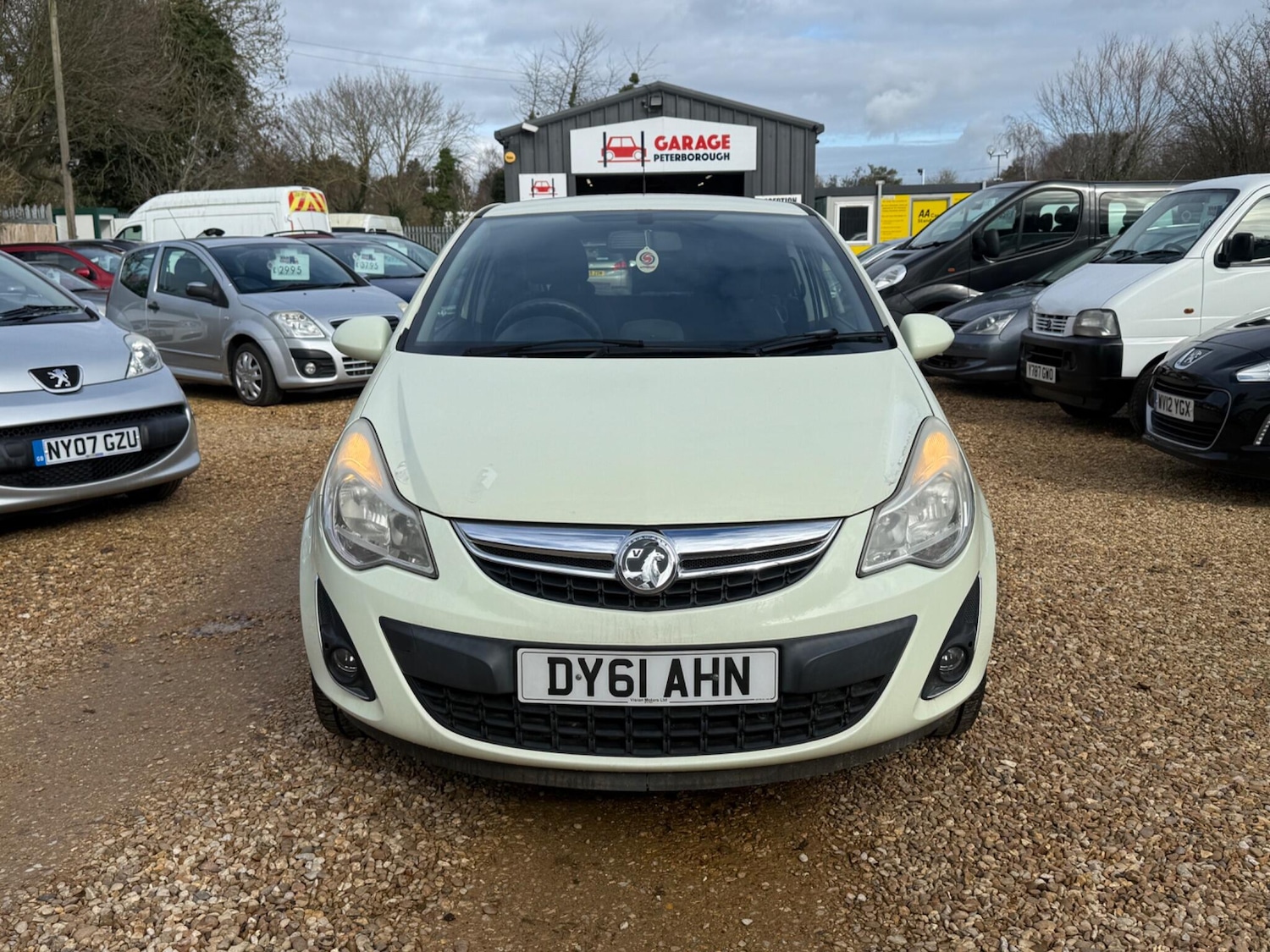 Used Vauxhall Corsa 2011 for sale - 77658678: Photo 6