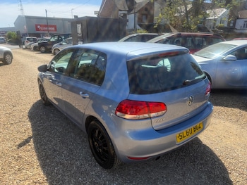 Used Volkswagen Golf 2010 for sale - 77794014: Photo