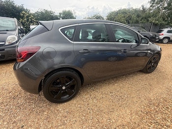 Used Vauxhall Astra 2010 for sale - 78751610: Photo