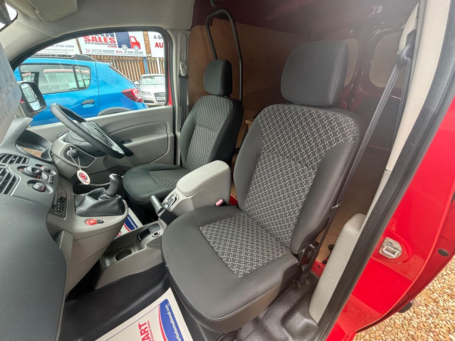 Used Nissan Juke 2013 for sale - 77598127: Photo 2